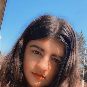 Meet your Posher, Maya